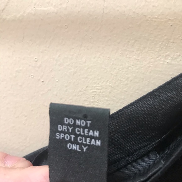 ☘️Black 100% Silk Skirt With Gold Thread - Picture 7 of 7